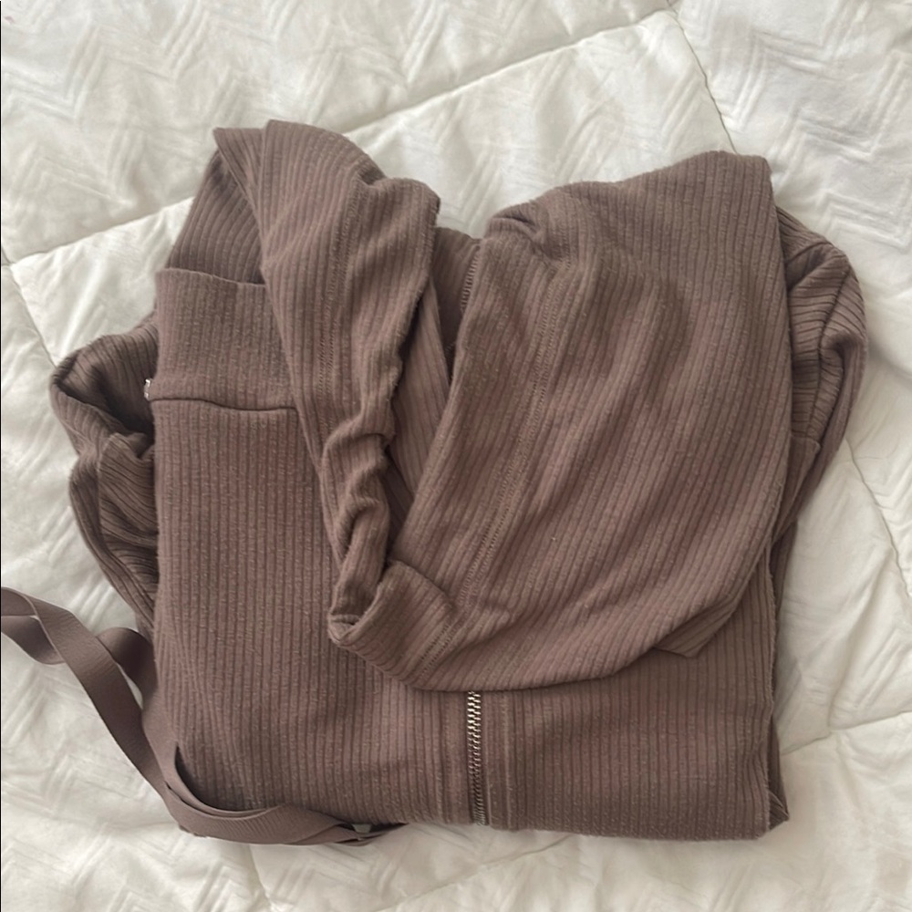 Bombshell Sportswear Taupe Ribbed jacket - Picture 5 of 8